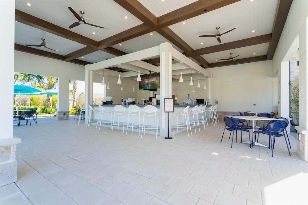 Stunning 4Bd Near Disney w Pool Storey Lake 4369