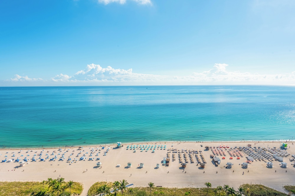 Luxury Vacation Rentals at The Setai by LRMB
