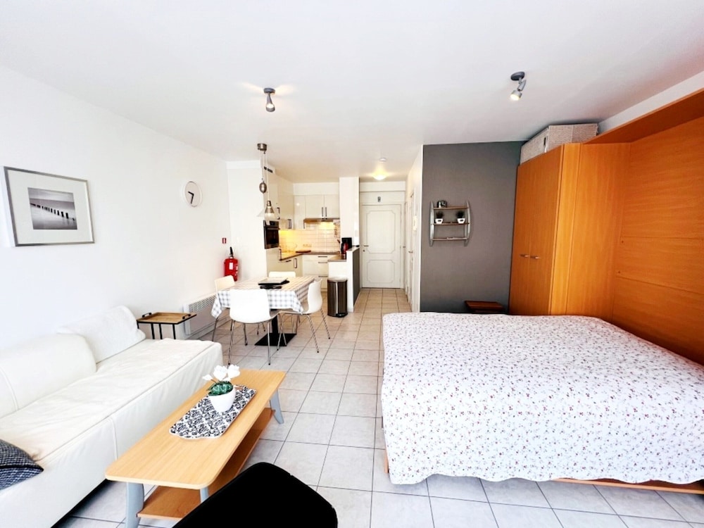 Studio in Wenduine Near the Beach