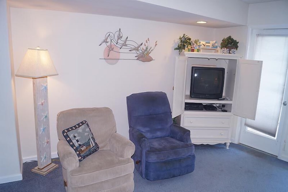 High Point South 3F by RedAwning