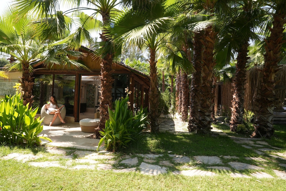 Layla Gocek - Yetişkinlere Özel - Image 37