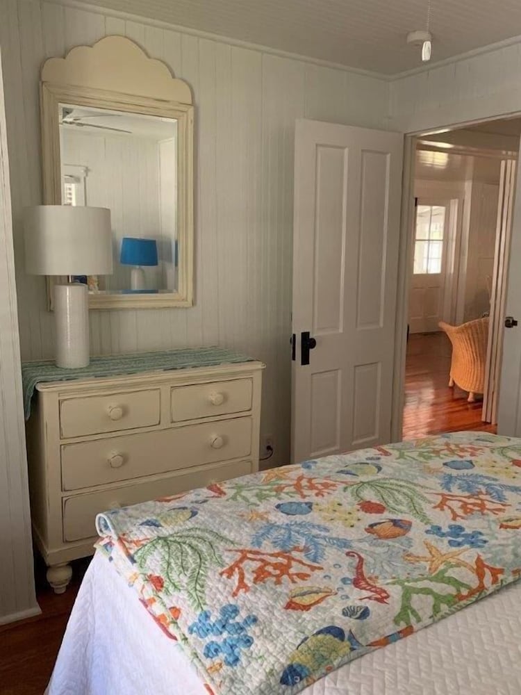 OAK Avenue 16