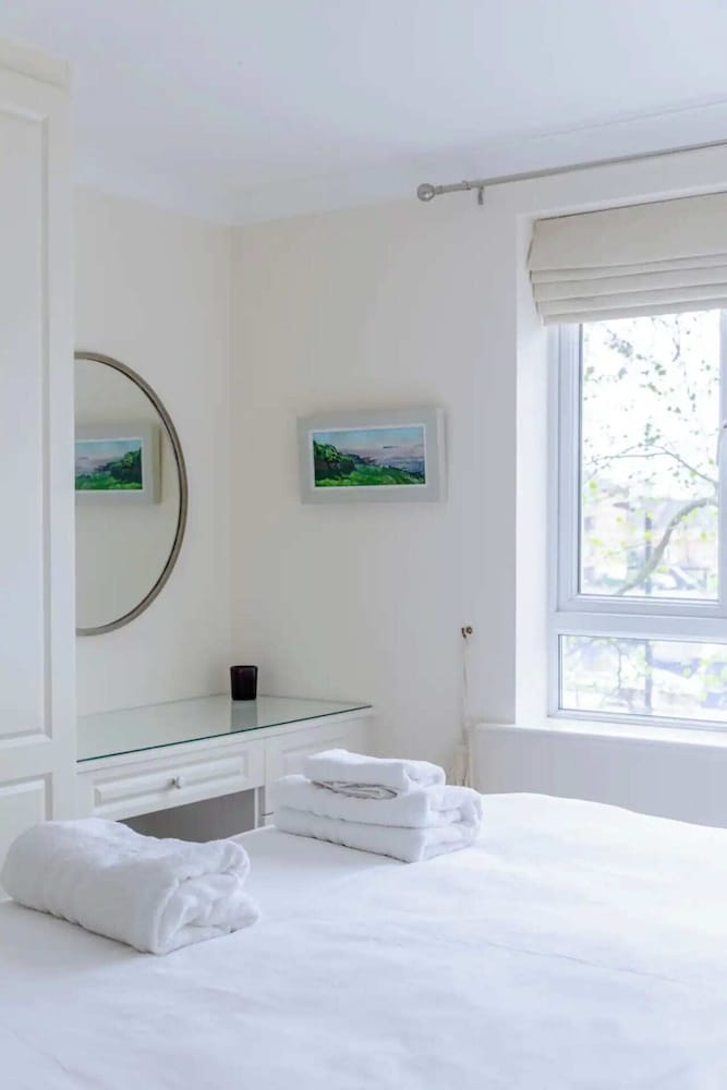 Unique Waterfront 2BD Flat - Rotherhithe