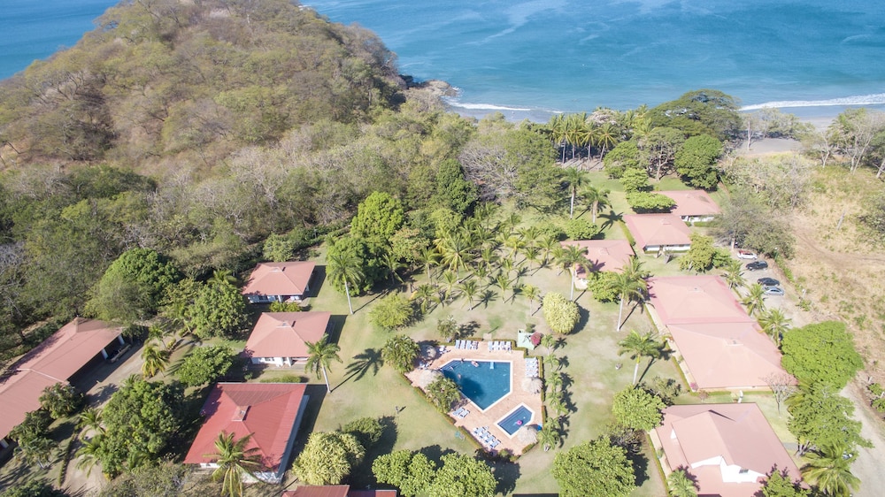 Hotel Villas Estival - Image 1