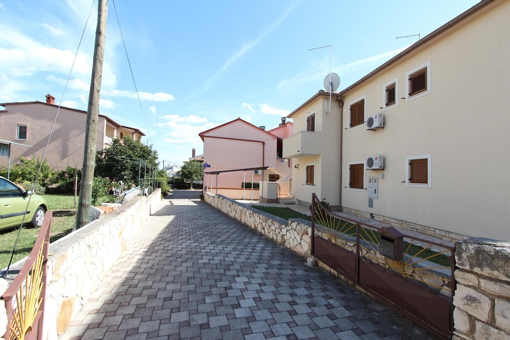 Photo 41