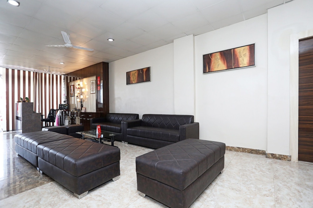 OYO 10967 Dhola Maru Resort