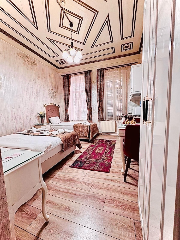 Alhambra Apart Otel - Image 20