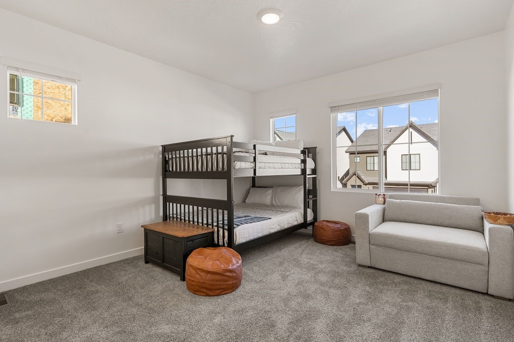 Desert Retreat Near Sand Hollow 4 Bedroom Townhouse