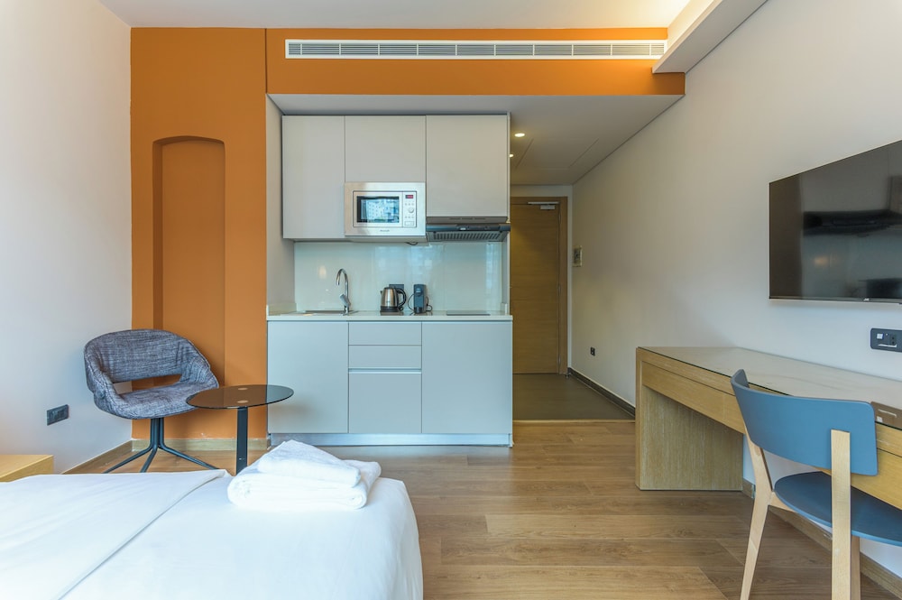 Jounieh Living - Residences by Local Host