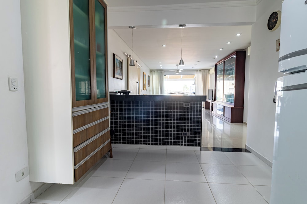 Apartamento Enseada 32