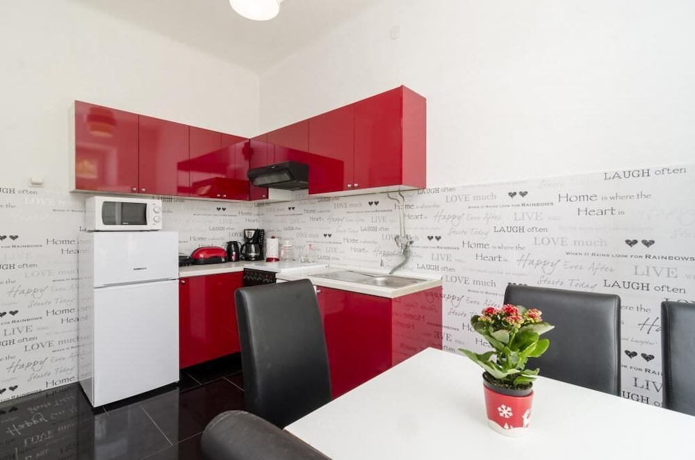 Ploce Apartments - Mama's