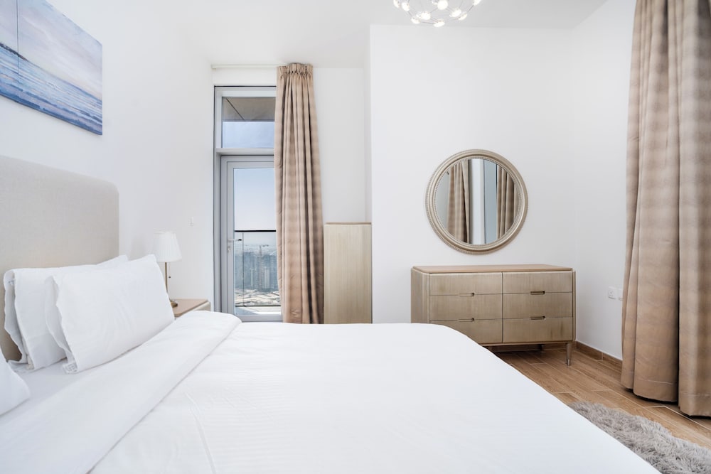 Whitesage - Cityscape Haven with Balcony Bliss in Habtoor City