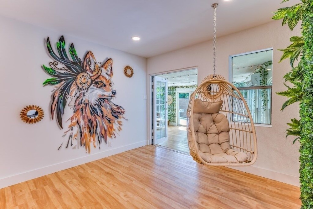 Fox Garden Luxury Boho Near Downtown & Beach 4 Bedroom Home