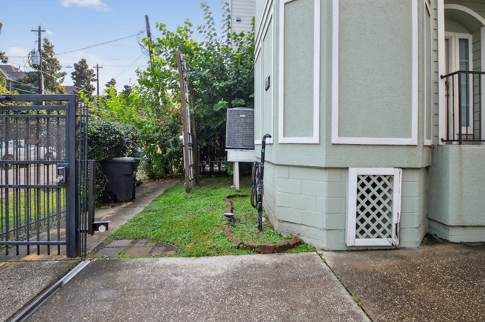 Stylish Houston Heights House 3 Bedroom Townhouse
