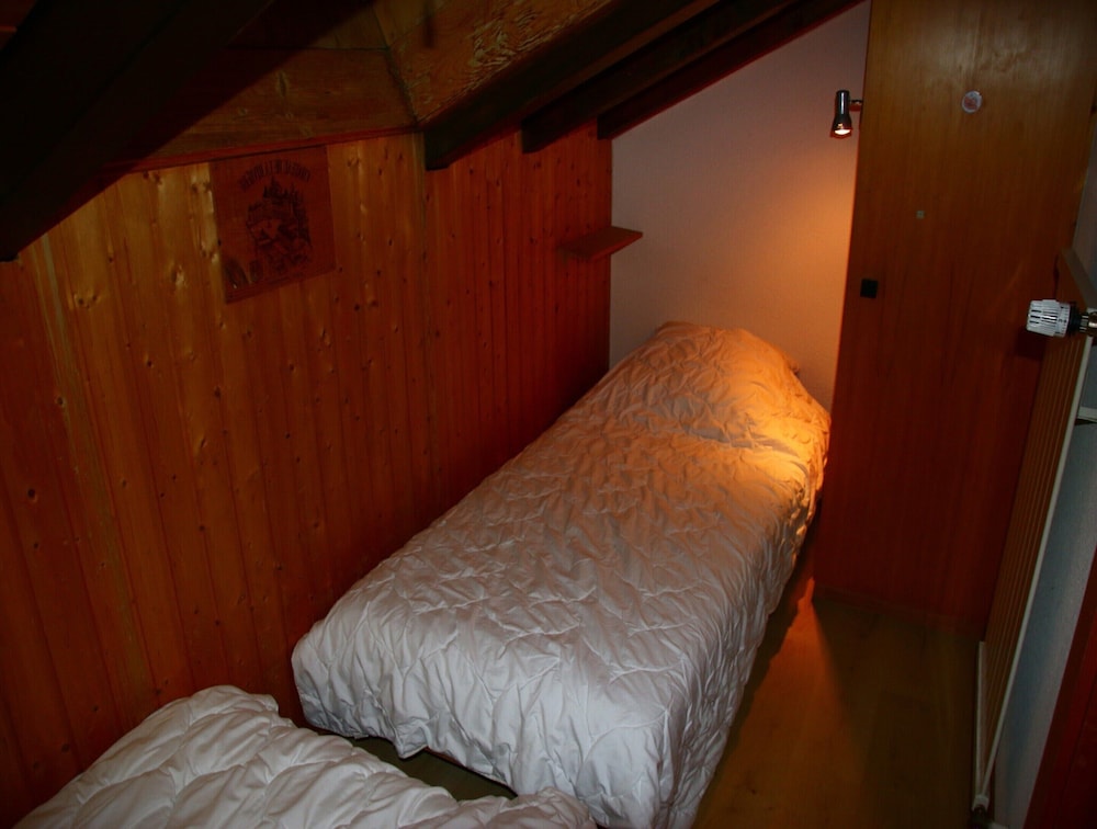 Peaceful Apartment With Amenities