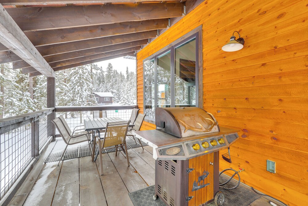 Hot Tub + Deck: Secluded Black Hills Retreat!