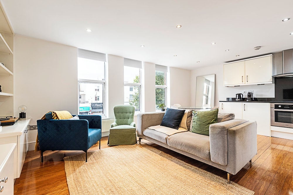 Stylish One Bedroom Apartment
