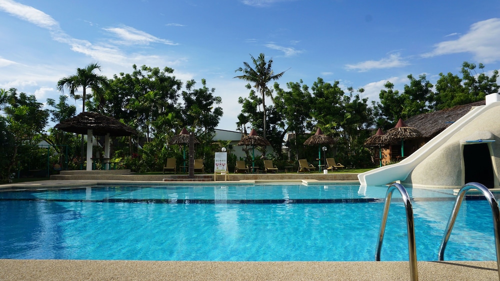 Marcosas Cottage Resort