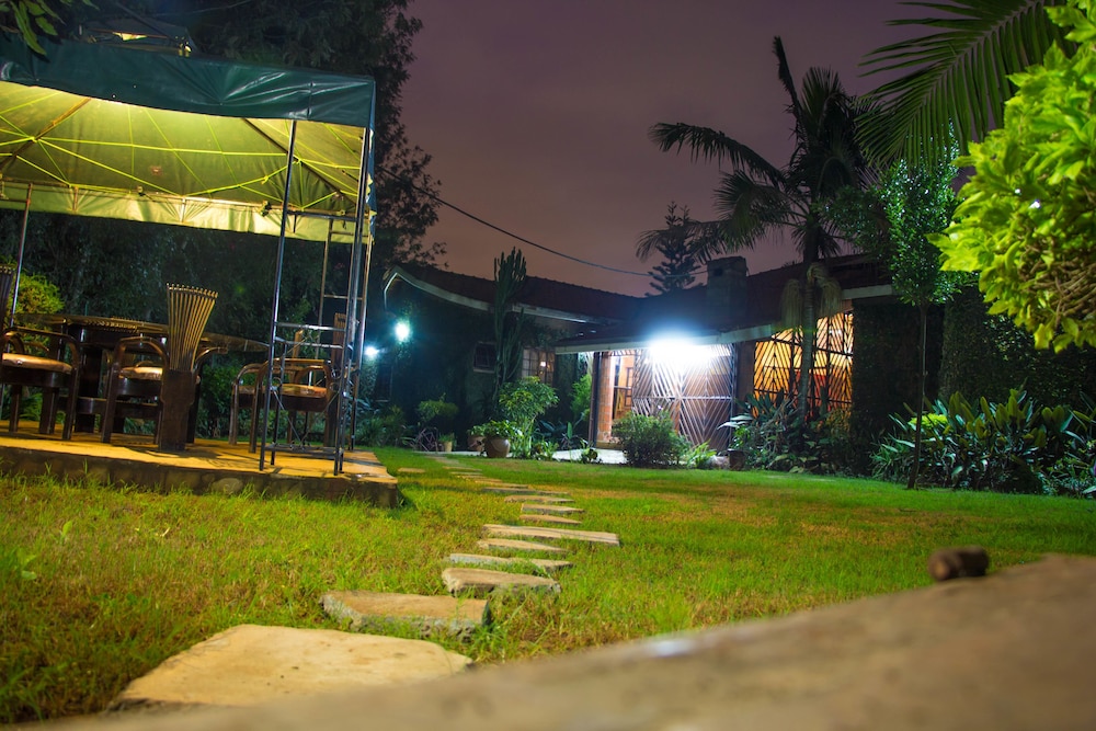 Bush House and Camp