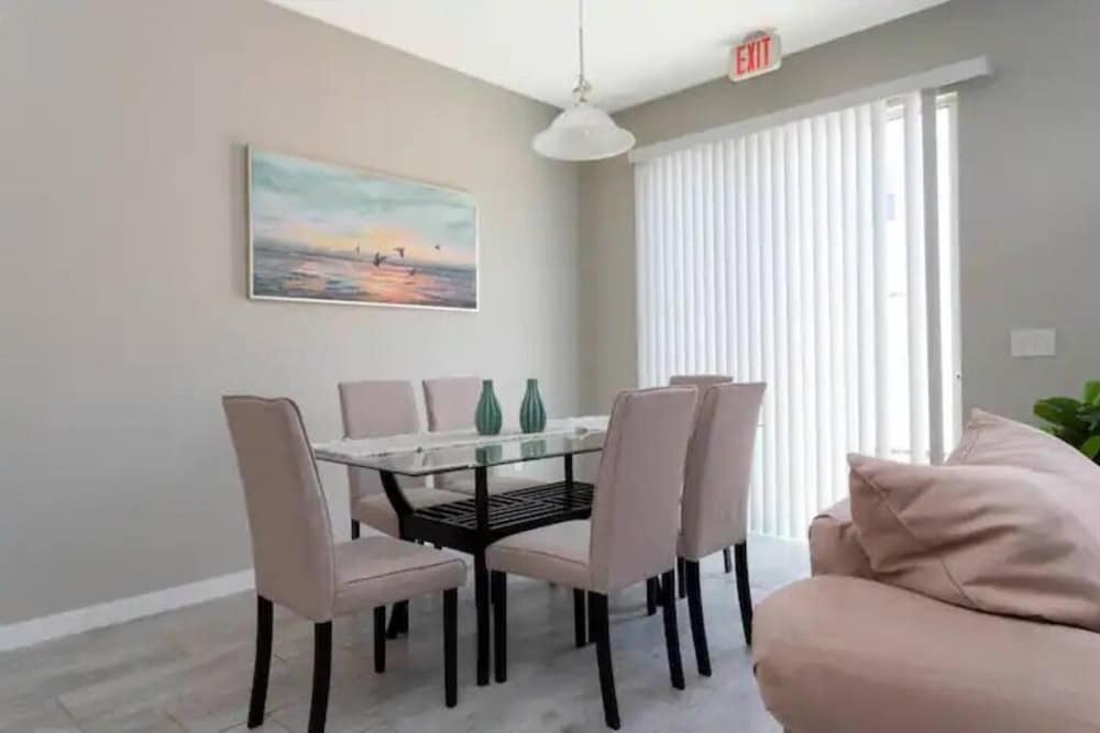 Super Liked - 4BD 3 5b 6 Miles To Disney Springs