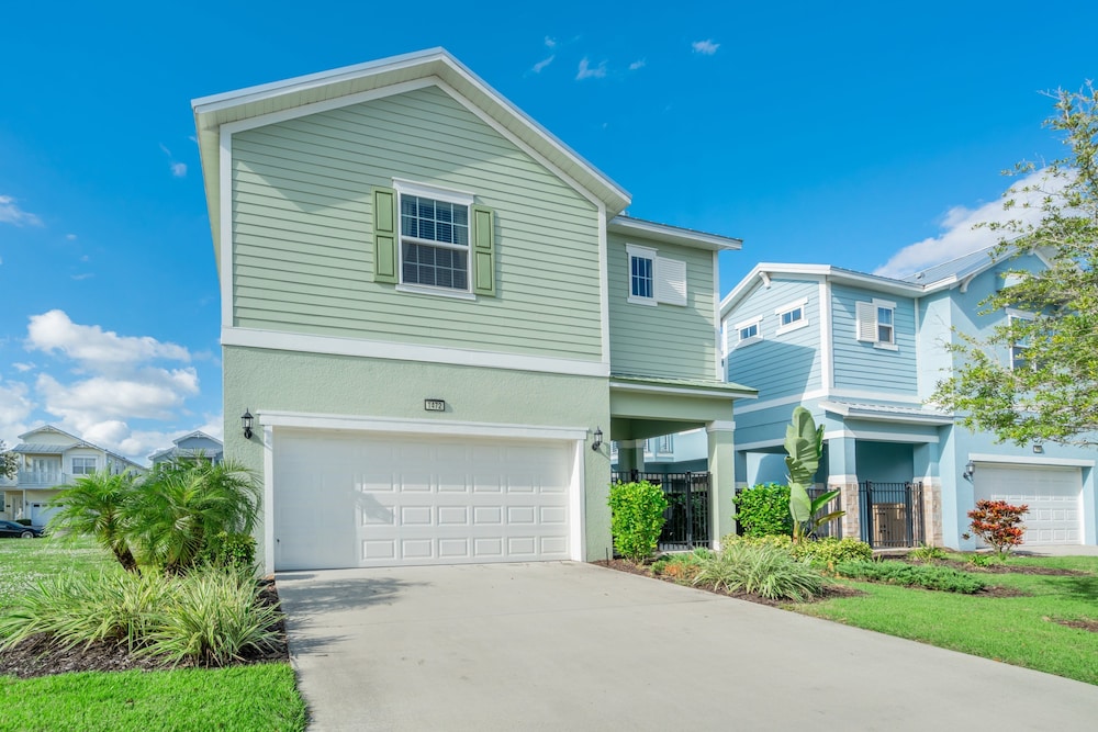 5bdrm5ba House Villa at Reunion view 5