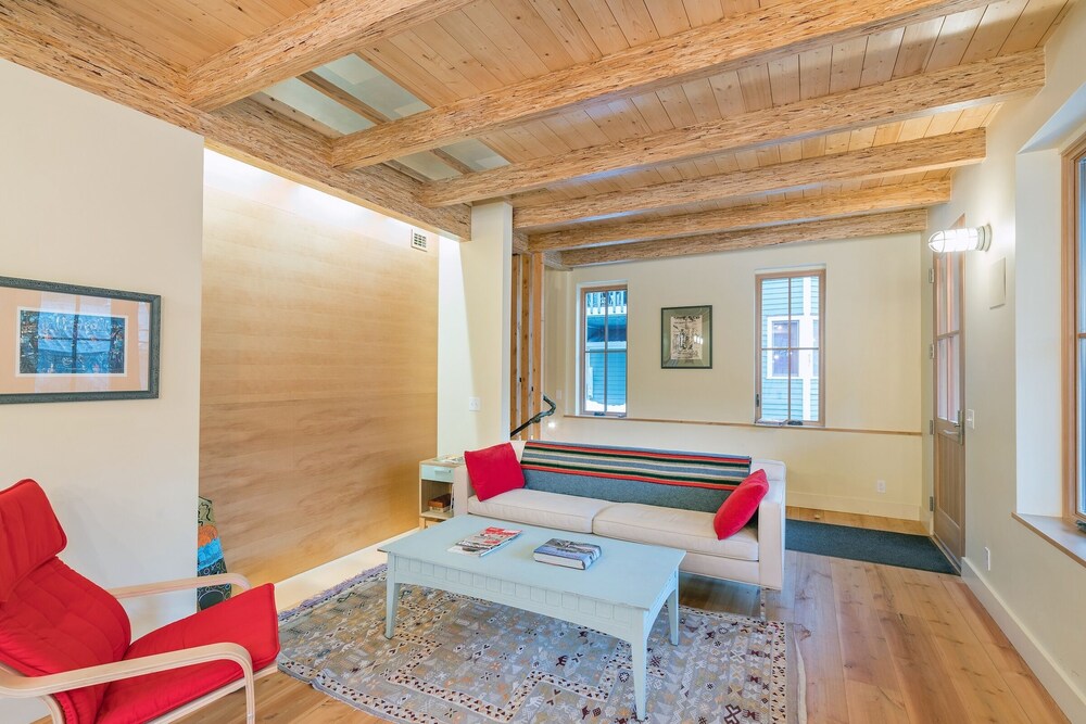 Sun-filled Sunnyside Home On North Fir St Eco-friendly Home Peace & Privacy 3 Bedroom Home by RedAwning view 2