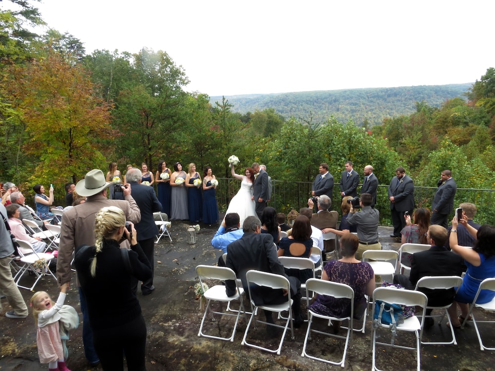 Monterey Vacations - Garden Inn Bed  Breakfast at Bee Rock - Property Image 11