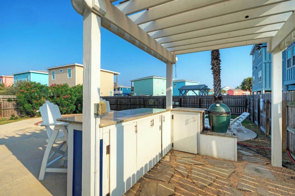 Luxe Coastal Stay w/ Private Pool, Walk to Beach Leave of Absence by Avantstay