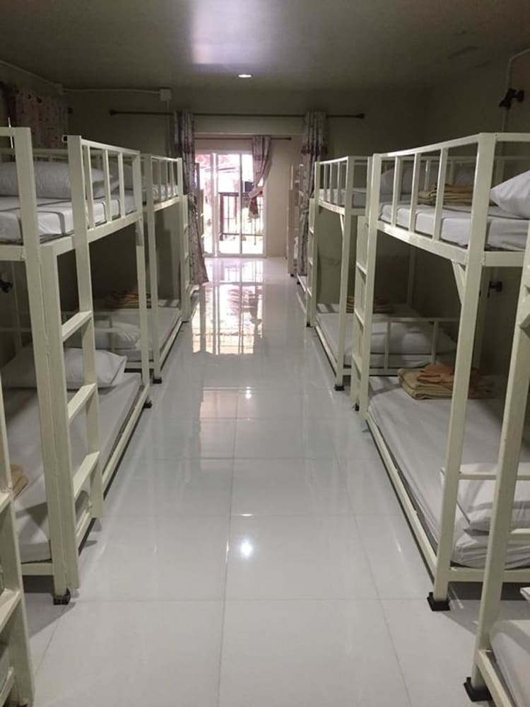 Phi Phi Viva Guesthouse - Hostel