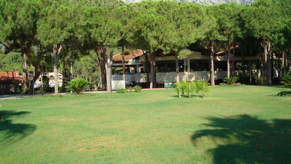 Champion Holiday Village - All Inclusive