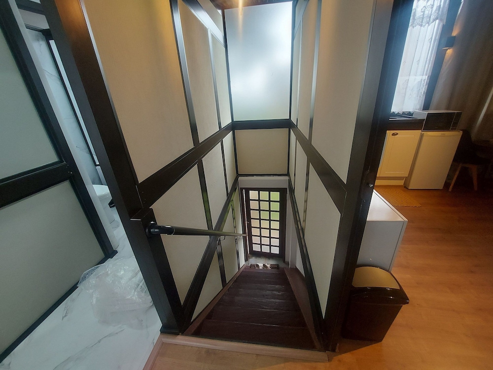 The Writers House - Suite Residences