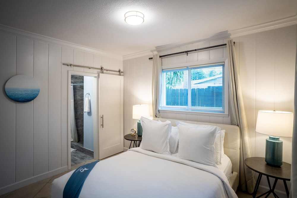 Walk to Wilton Drive - Spacious Quiet Villa 1