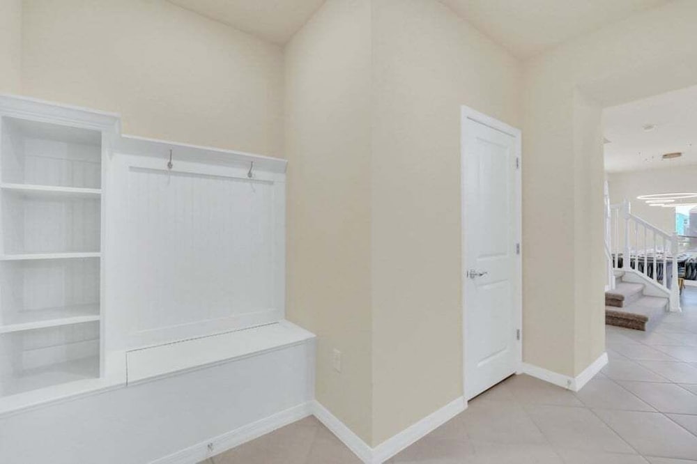 Amazing Theme Rooms Kids Will Love! 5 Bedroom Townhouse