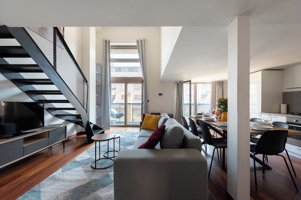 Apart loft hotel in Karlin