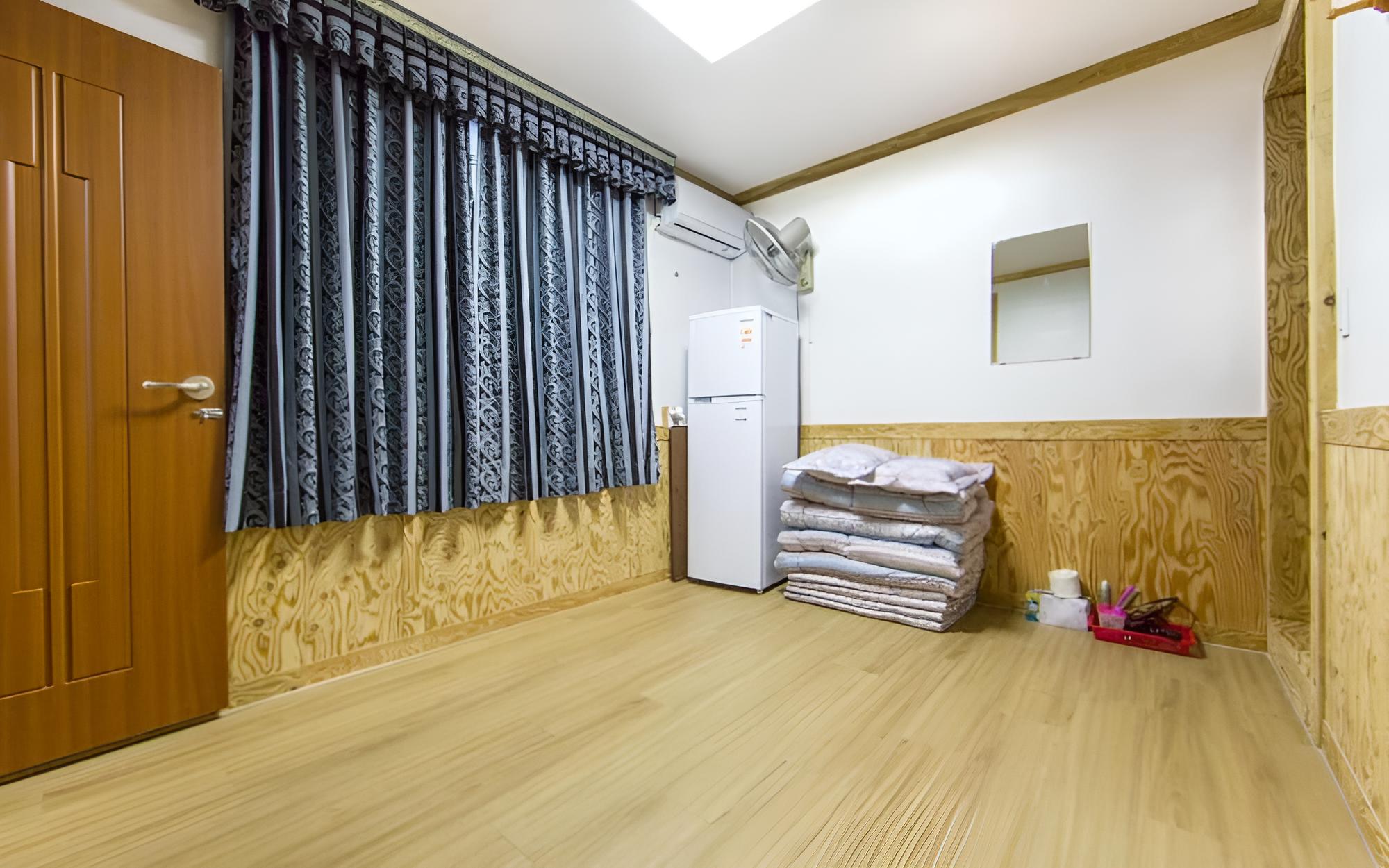 Boryeong Baekhyeon Pension view 4