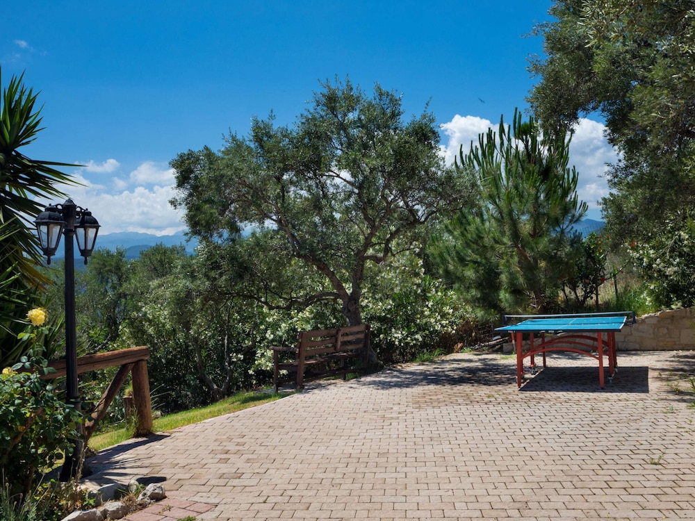 Villa in Tavronitis With Pool & Stunning Views view 4