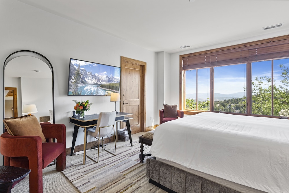 Shooting Star Lodge at Deer Valley Resort - Three Bedroom Deluxe Residence #201 3 Condo