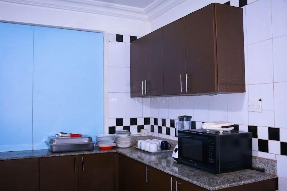 Westnite Apartment