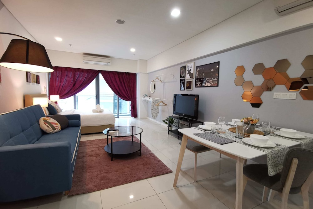 Summer Suites Residences By Plush