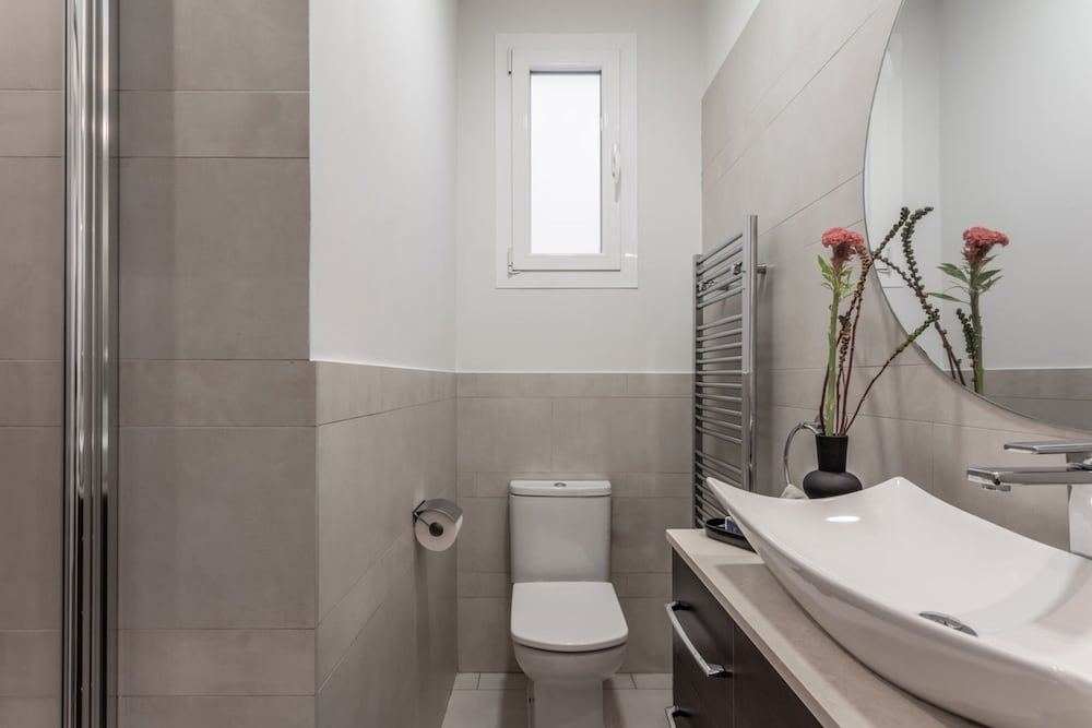 Yangambi - 2 Bedrooms and Office in Lista
