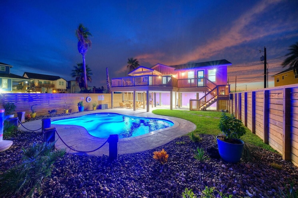 Barefoot & Salty by Avantstay Private Pool view 4