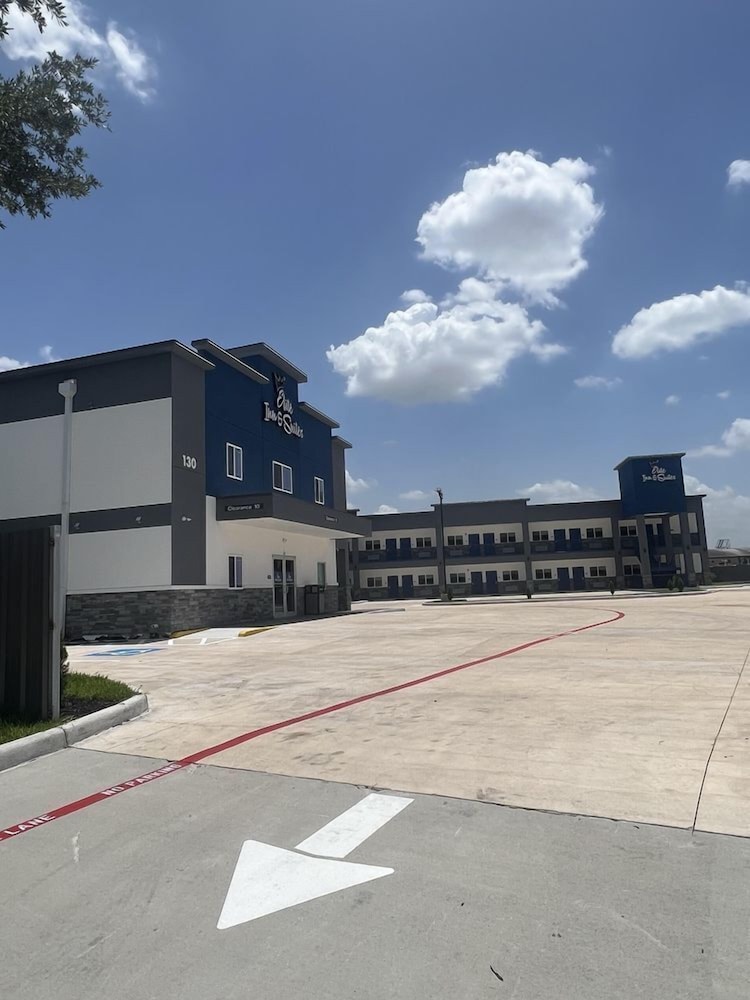 Elite Inn & Suites