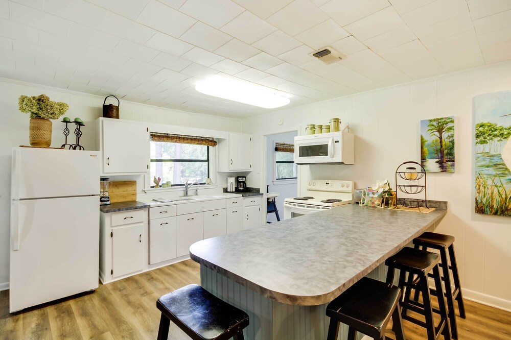 McComb Vacations - Mississippi Vacation Rental w/ River Frontage - Property Image 6