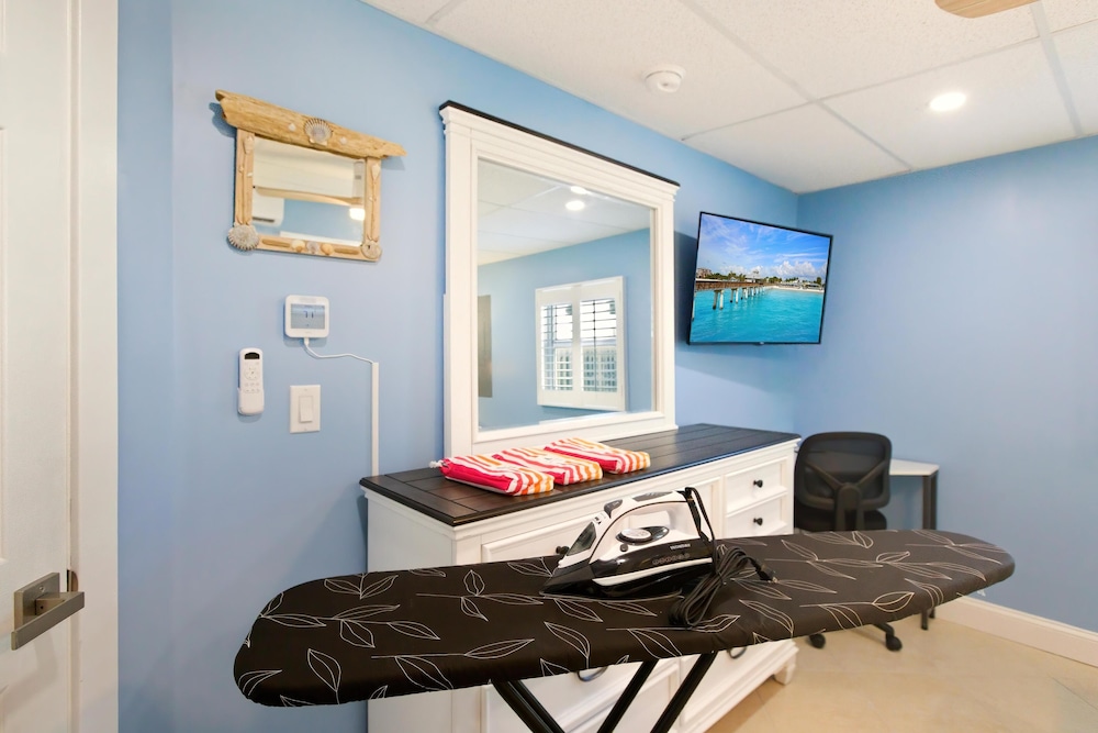Sand Dollar Suite