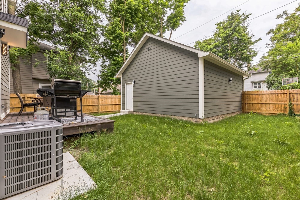 Brand-new 4br Unique Design Near Downtown Indy 4 Bedroom Home