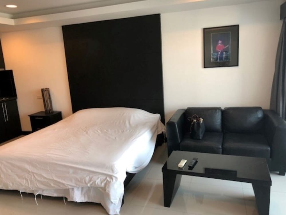 Platinum Suites Floor 6 Room 63 view 2