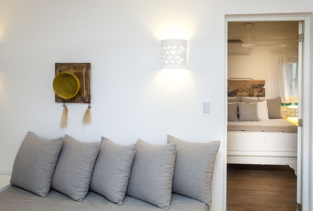 Los Corales Beach Village