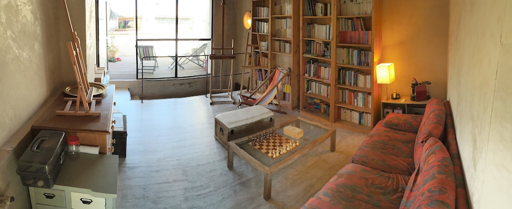 lounge