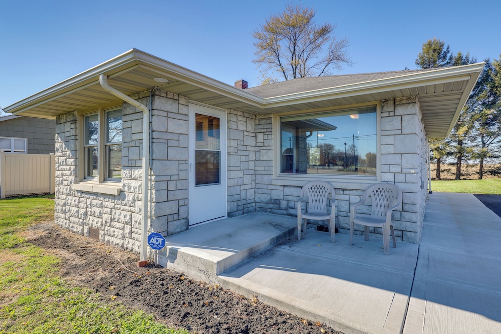 Private Patios & Sunset Views: Francesville Home view 5