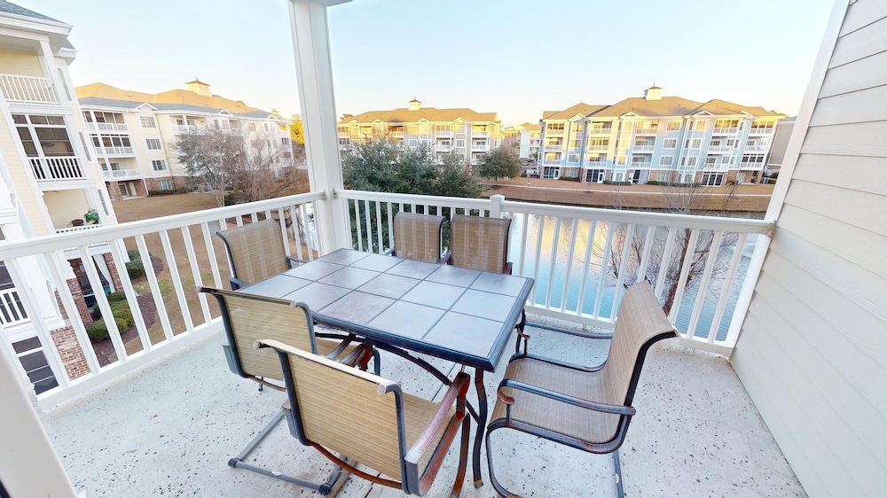 Magnolia Pointe Luster Leaf 4869-301 3 Bedroom Condo